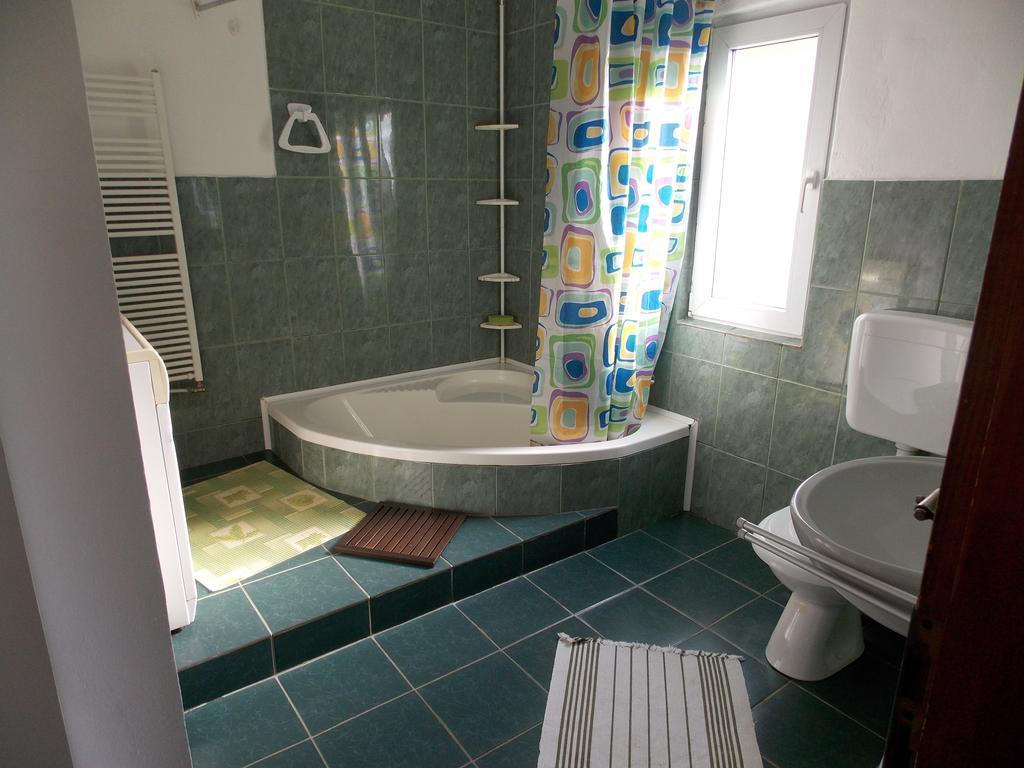 Casa Fortyogo Tîrgu Secuiesc Екстериор снимка